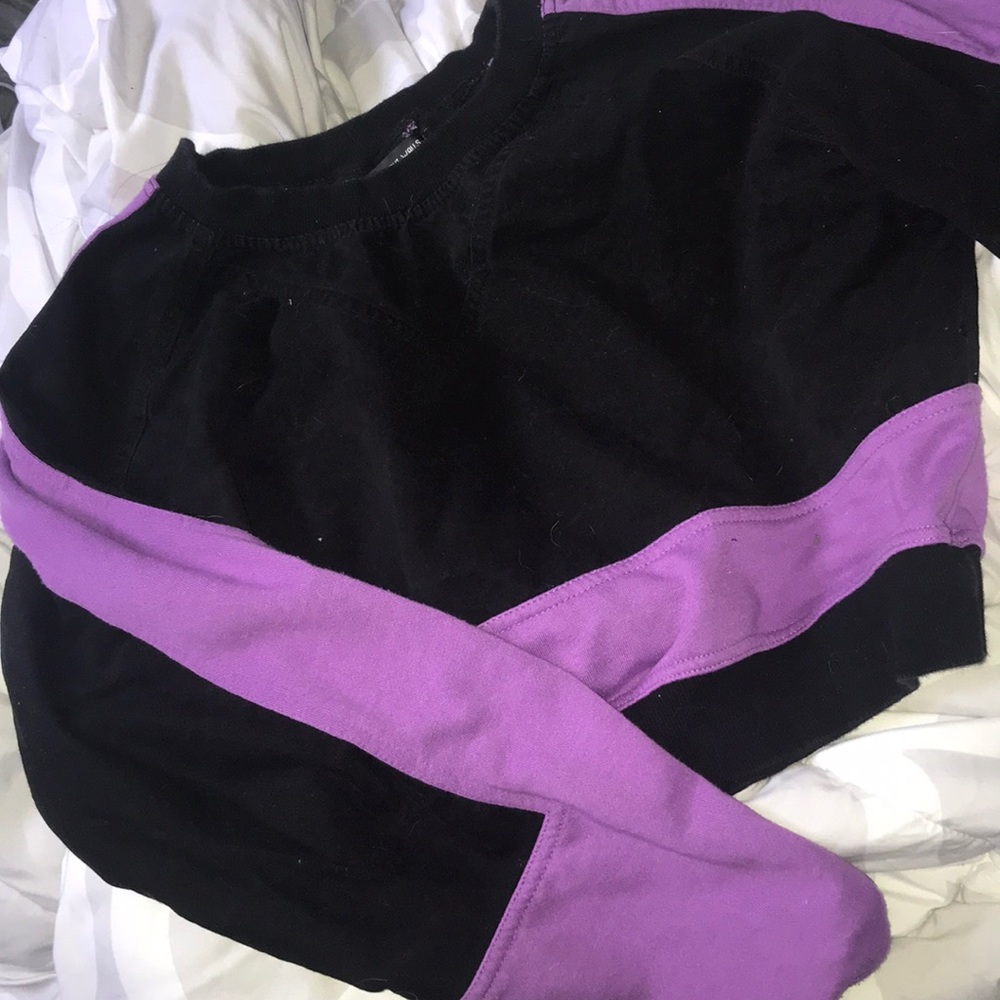Urban Outfitter Cropped Sweater